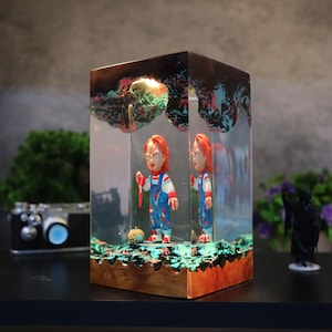 Chucky Doll Resin Lamp, Child's Play Night Light, Handmade Horror Doll Decor, Spooky Halloween Gift, Custom Epoxy Slasher Movie Diorama