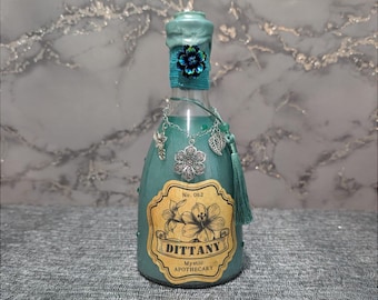 Dittany - Instant Healing decoratieve fles, magisch, mystiek, display, bedels, verzegeld, drankje.