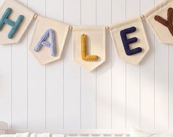 Gepersonaliseerde naambanner voor de babykamer, slinger met babynaam, letterguirlande van garen, boho wanddecoratie, kraamcadeau