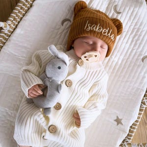 Gepersonaliseerde pasgeboren babymutsje pasgeboren babymutsje met geborduurde naam pasgeboren baby cadeau kraamcadeau cadeau voor baby gepersonaliseerde muts