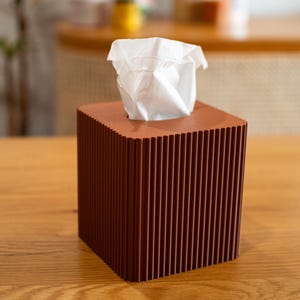 Modern Ribbed Tissue Box Cover – Minimalist 3D Printed Square Tissue Holder for Bathroom, Bedroom & Office Mocha Brown