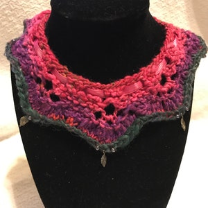 Silk blend handknit necklace
