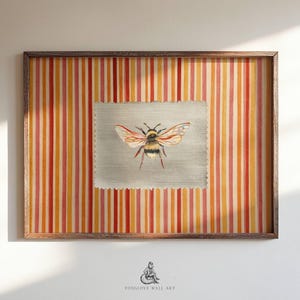 Striped Honey Bee Printable | Cottagecore Bee Wall Art |Vintage Nature Insect Decor |Farmhouse Floral Bee Print