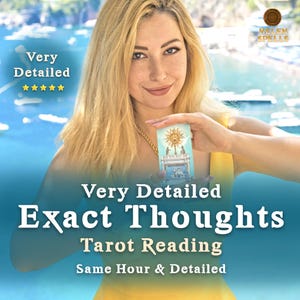 Puede incluir: Una mujer sosteniendo una carta del tarot con un diseño de sol. La carta es parte de un servicio de lectura de tarot. La imagen incluye el texto "Very Detailed Exact Thoughts Tarot Reading Same Hour & Detailed". La imagen también incluye el texto "Helen Spells".