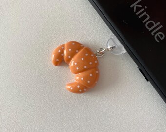 Croissant Kindle Dust Plug Charm – Cute Bookish Accessory, Pastry Lover Gift, Kawaii Kindle Plug, Food Charms, French Bakery Sweet Aesthetic