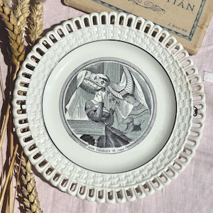 Antique Longwy Faience Openwork Plate - Grisaille Decor "Sous Charles VI 1380" - 19th Century - French Lorraine Pottery