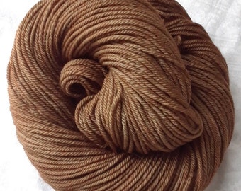 Warm Brown (PRE-ORDER), brown tonal hand-dyed superwash merino worsted yarn