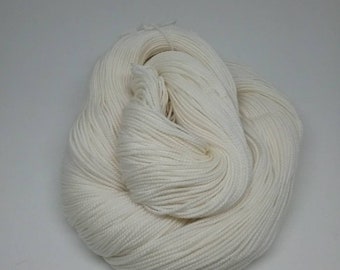 Cream yarn, fingering/sock, natural, neutral
