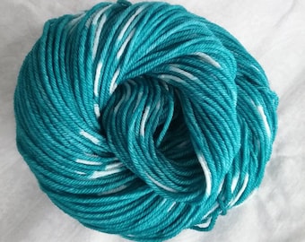 Aialik Bay (PRE-ORDER), teal green, pale teal, hand dyed yarn, worsted, indie dyer