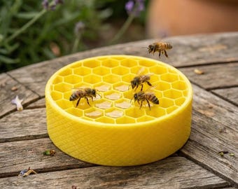 Bee Puck - Water Station and Feeder - Pollinator Insect Drinking Pad