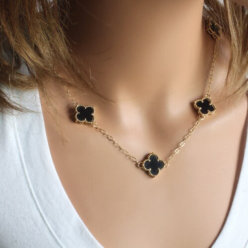MADE TO ORDER Black Flower Necklace 