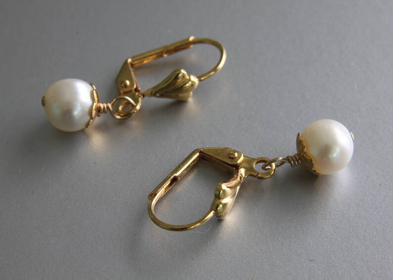 small pearl earrings real
