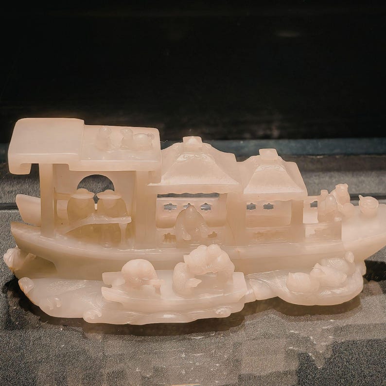“3D design and modeling workstation displaying advanced CAD software with custom sculpted parts, high-detail rendering, precision modeling workflow, perfect for Etsy product presentation, digital artist portfolios, industrial visualization, VR/AR projects, realistic textures and lighting, SEO optimized for Google, professional 3D asset creation, digital sculpting, high-quality 3D rendering for custom projects.”