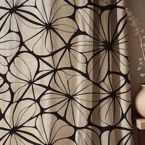 Abstrakta blommiga linnegardiner: Svart & beige grafiskt tryck