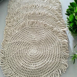 Handgemachtes Häkel-Supla - Runder Baumwolltischaufsatz, Boho-rustikales Tischset, Tischdekoration im Bauernhausstil