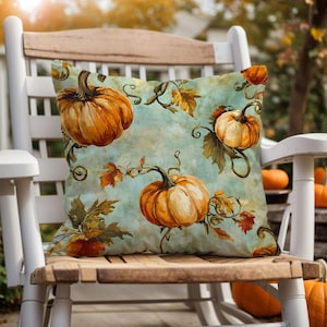 Rustic Pumpkin Pillow Cover – Vintage Autumn Pumpkin Vine Design – Farmhouse Fall Throw Cushion for Cozy Seasonal Decor