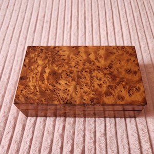 Luxury Thuya Wood Jewelry Box – Handmade Moroccan Keepsake Box No Lock – Wooden Trinket Organizer Gift for Her or Him