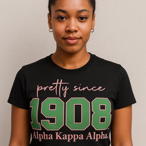 Maglietta Pretty Girl 1908, nota anche come maglietta Alpha Kappa Alpha Tshirt