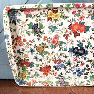 Vintage Daher Florales Serviertablett: 70er Jahre Cottage Dekor