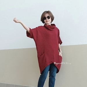 Blusa estilo túnica estilo bohemio para mujer, estilo chic, moderno, holgado, de corte ancho, con parte delantera corta y espalda larga, asimétrica, de algodón, color rojo oscuro y gasa doble DB11