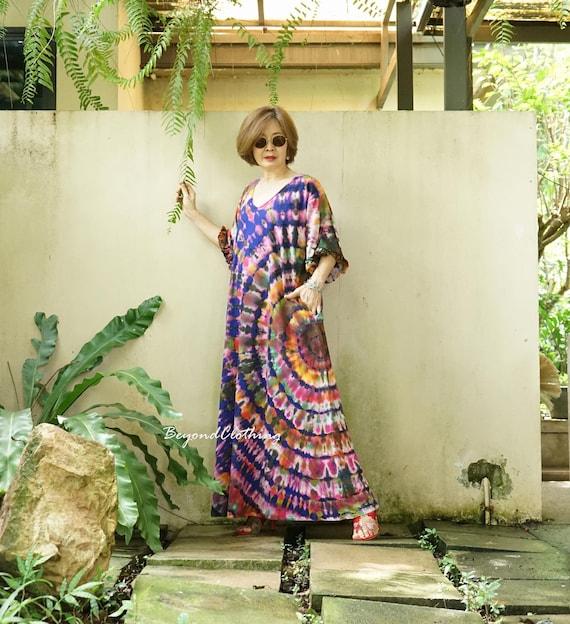 Plus Size Tie Dye Maxi Dress: Boho Cotton V-Neck Half Sleeve - PL1D