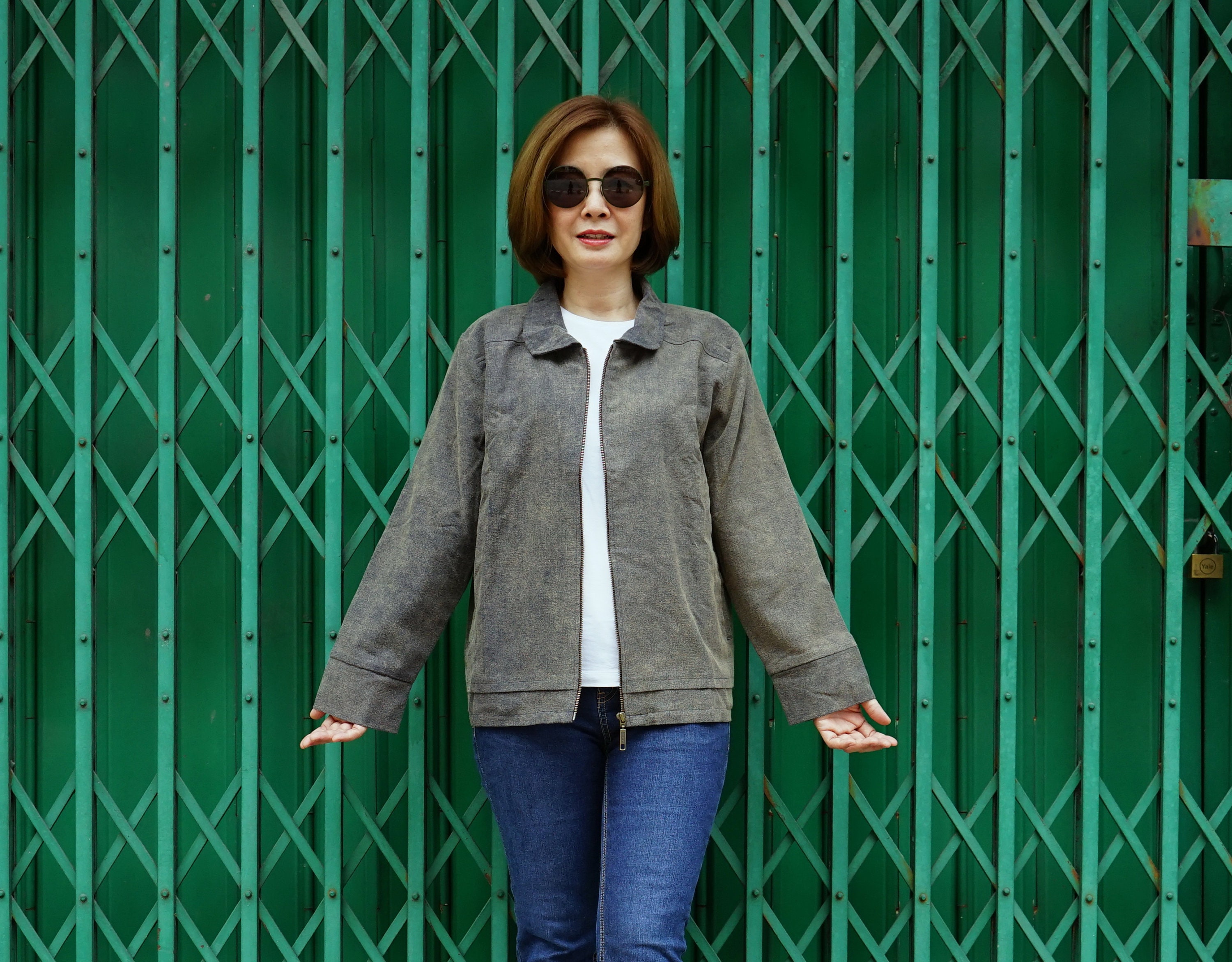 Stonewashed Cotton Zip Jacket: Rustic Navy Casual Wear AT-57