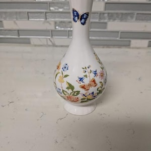 Aynsley Cottage Garden Fine English Bone China Bud Vase 6.25&quot; Tall