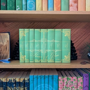 Throne of Glass Paperback Special Edition Dust Jacket Set