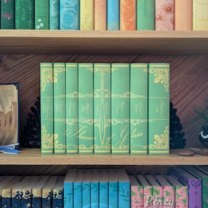 Throne of Glass Hardback Special Edition Dust Jacket Set