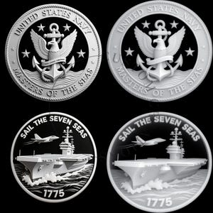 Puede incluir: Cuatro monedas en relieve blancas. Dos monedas presentan el emblema de la Marina de los Estados Unidos con un águila, un ancla y texto. Las otras dos monedas muestran un portaaviones naval con un avión y el texto "SAIL THE SEVEN SEAS" y "1775".