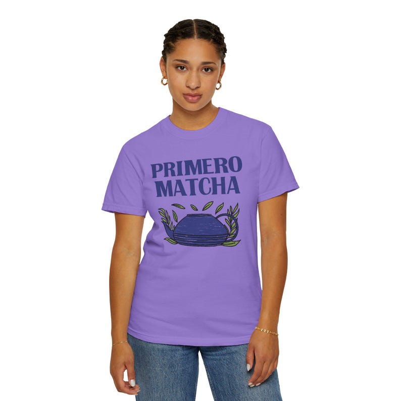 Primero Matcha T-Shirt | Vintage-Inspired Matcha Lover Gift | Retro Tea Shirt | Matcha Green Tea Aesthetic Tee Violet