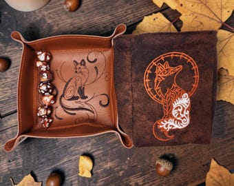 Fox gift set for gaming, fox dice tray, polyhedral dice set, role playing, vegan gift set, tabletop gaming,