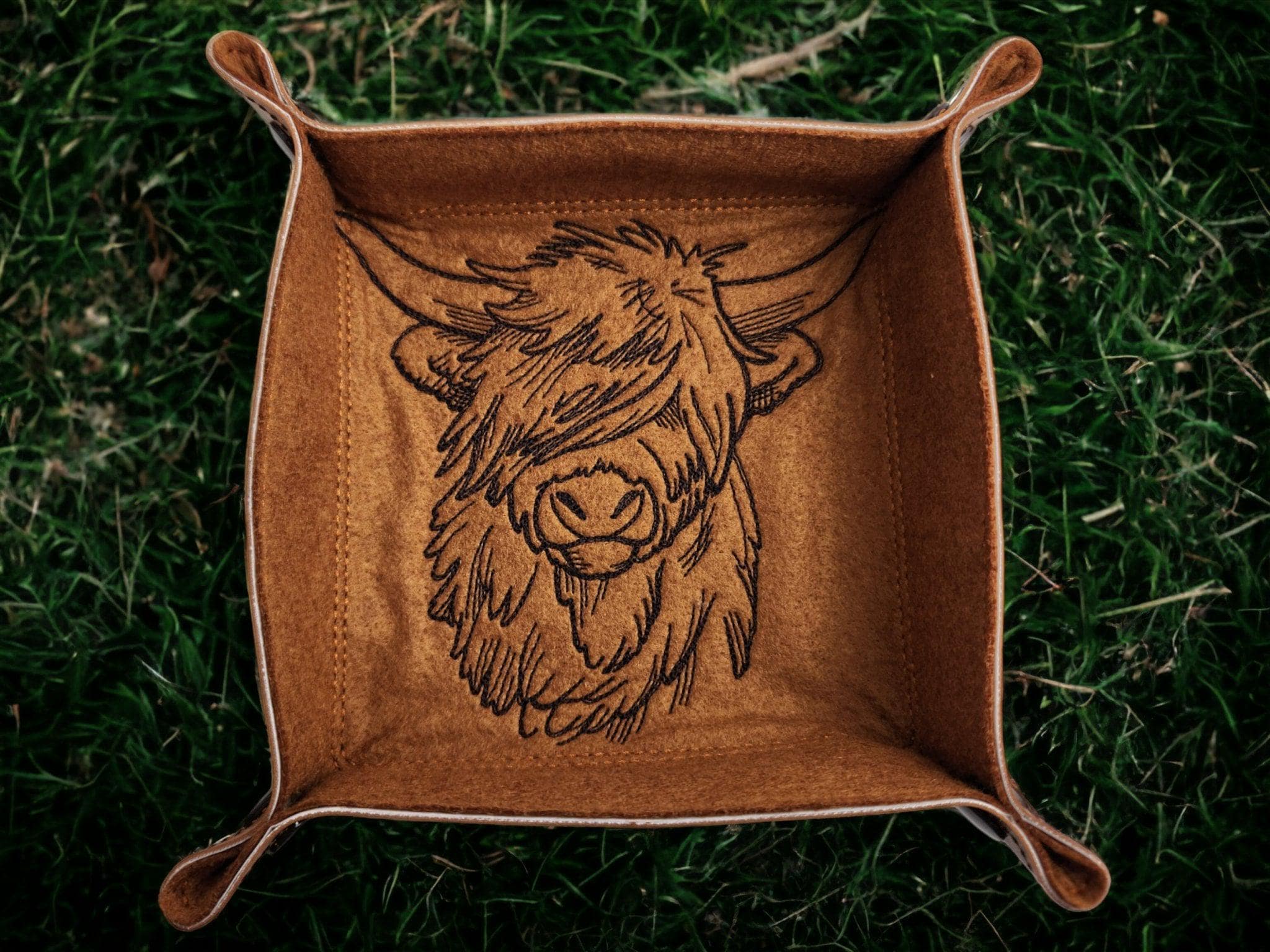 Highland cow dice tray, dice rolling tray, collapsible tray, board game accessory dnd