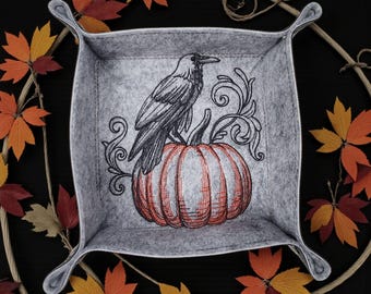 Raven and Pumpkin dice tray, RPG dice mat.