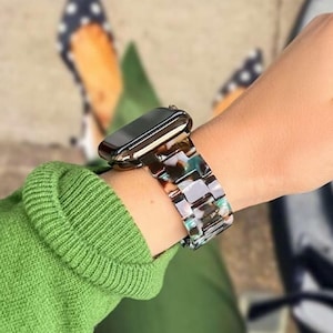 Resin Apple Watch Band Series 11/10/9/8/7/6/5/4/3/SE/SE 2/SE 3/Ultra/Ultra 2/Ultra 3 for iWatch Band 38 40 41 42 44 45 46 49mm Watch Straps