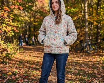 Sudadera con capucha acolchada reciclada. Talla M/L