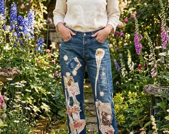 Levi's 501 con cierre de botones, confeccionado con patchwork reciclado, 33x30 cm, pieza única.