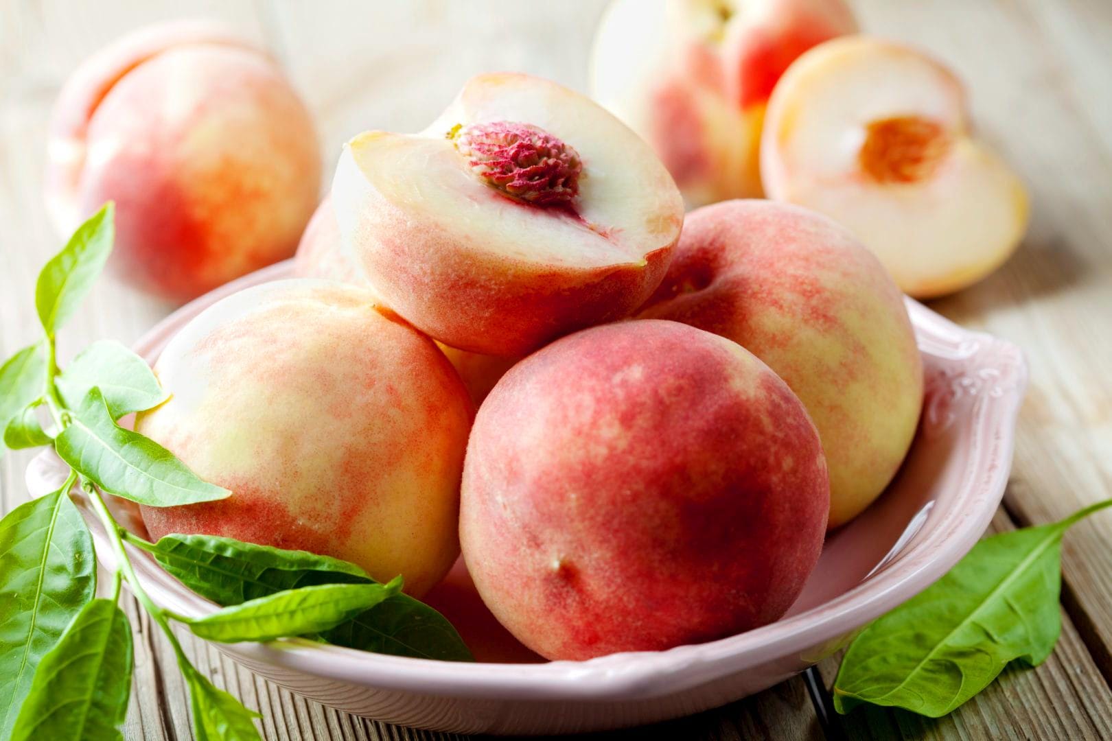 3 lbs California White Peaches – Juicy, Fragrant & Perfect for Summer