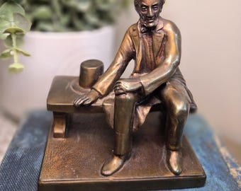 Antique Seated Abraham Lincoln Bronze Bookend – Presidential Metal Statue