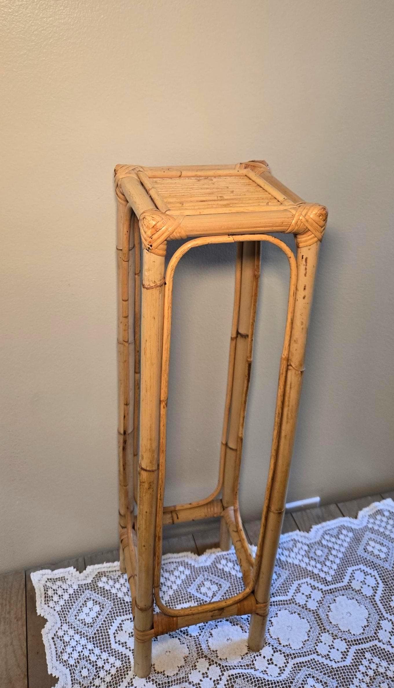 Vintage Rattan Plant Stand or Side Table – Boho Farmhouse Decor