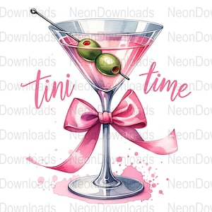 Puede incluir: Una copa de martini rosa con un lazo rosa y dos aceitunas verdes en un palillo. El texto "tini time" está escrito en letras rosas.