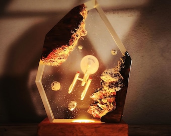 Star Trek USS Enterprise (NCC-1701) Resin Lamp, Resin Art Decor Home, Lamp Decor, Gift For Dad, Custom Night Light.