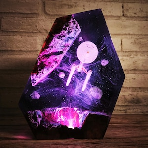Customer Star Trek Resin Lamp, Star Trek model, Galaxy Lamp, Spaceship Night Light, Gift for Kids, Desk lamp, Table Lamp, Back To School.