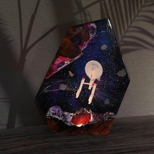 Luminária de resina USS Enterprise (NCC-1701), Dia dos Pais, Decoração de arte em resina para casa, Decoração de luminária, Presente para pai, Luz noturna personalizada, De volta às aulas.