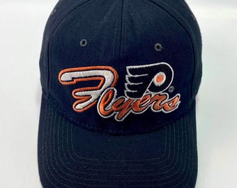 Vintage Philadelphia Flyers Starter Fitted Hat – NHL Hockey Cap, Green Underbill, Size 7–7 3/4