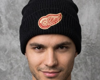 Vintage Detroit Red Wings Beanie ANNCO NHL Licensed Hockey Knit Hat Winged Wheel Logo Patch Retro Black Winter Cap