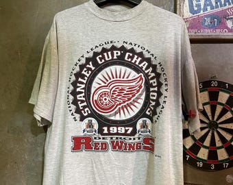 Vintage 1997 Detroit Red Wings Stanley Cup Champions T Shirt XL Single Stitch Logo 7 NHL Hockey 90s Graphic Tee