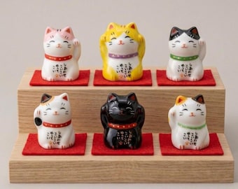 ヴィンテージ日本の招き猫 - 粘土、1980年、昭和時代 (SKU: 25S-793-4