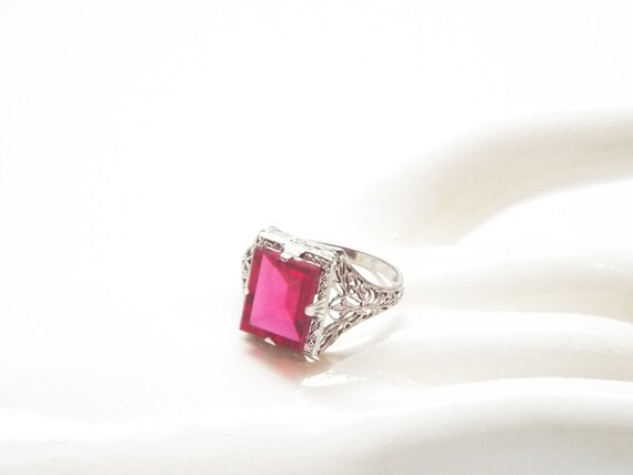 Antique Art Deco 1920s 14k Synthetic Ruby Dinner R