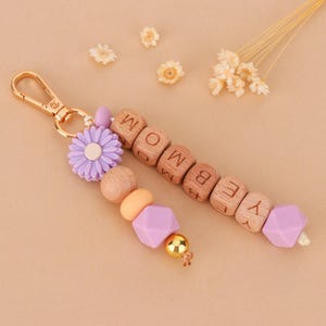 Personalised Keyring,Custom Daisy Beaded Keyring,Birthday Gift for Girls,Teacher Friendship Nanny Bridesmaid Grandfather Girlfriend Gift